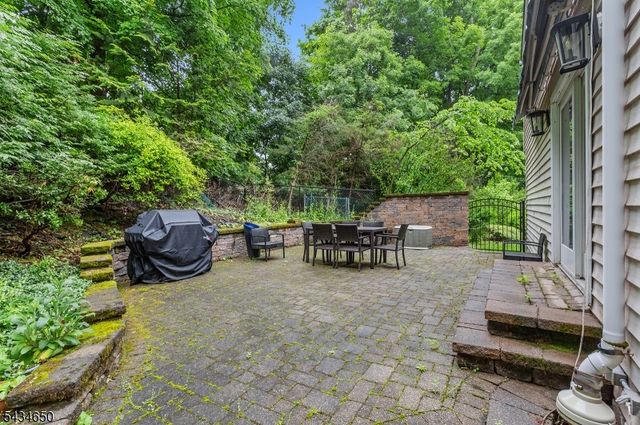 596 Terhune Dr, Wayne Twp., NJ 07470