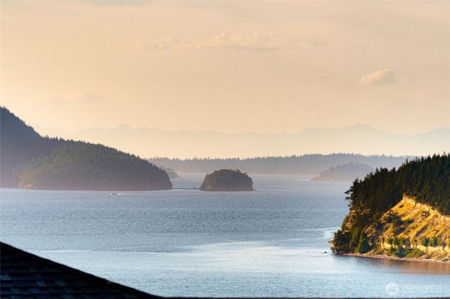 1608 Georgia Place, Anacortes, WA 98221