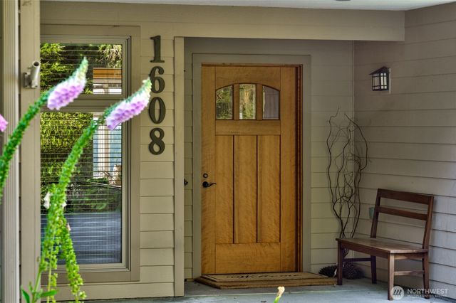 1608 Georgia Place, Anacortes, WA 98221