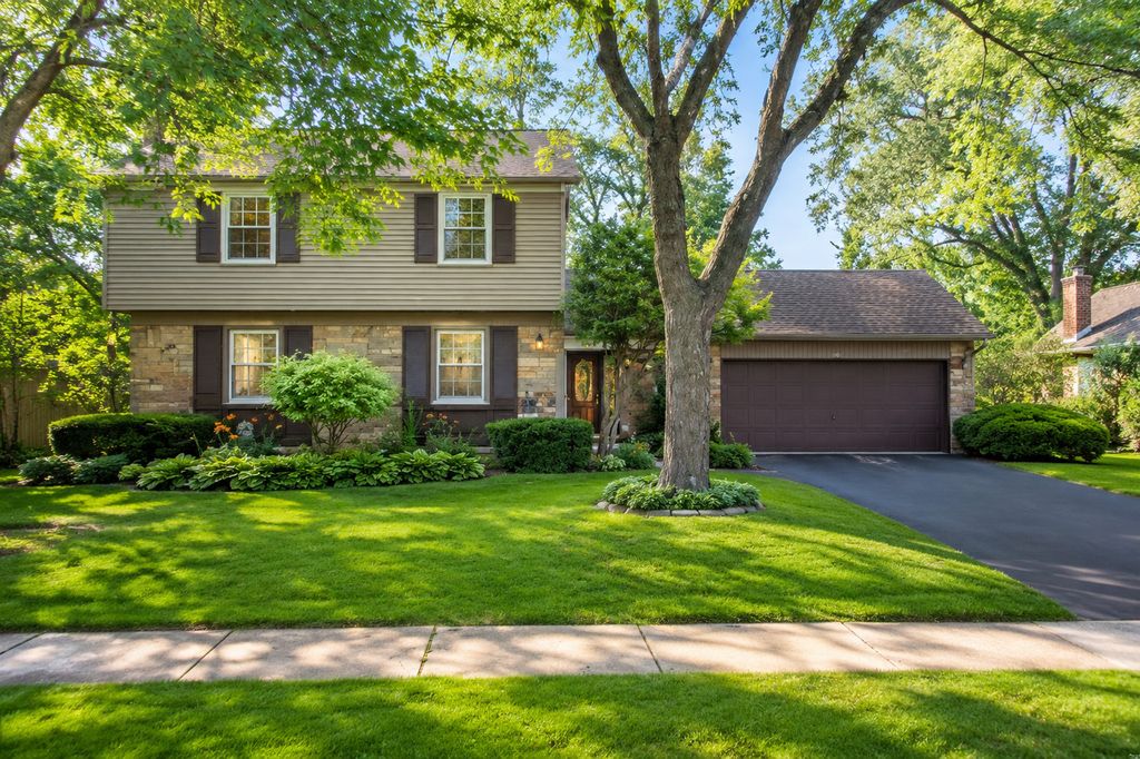 933 Country Lane, Buffalo Grove, IL 60089 — exterior
