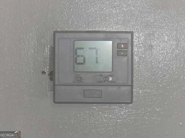 1685 Hunting Creek Drive SE, Conyers, GA 30013