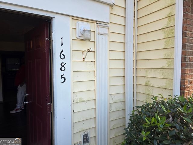 1685 Hunting Creek Drive SE, Conyers, GA 30013