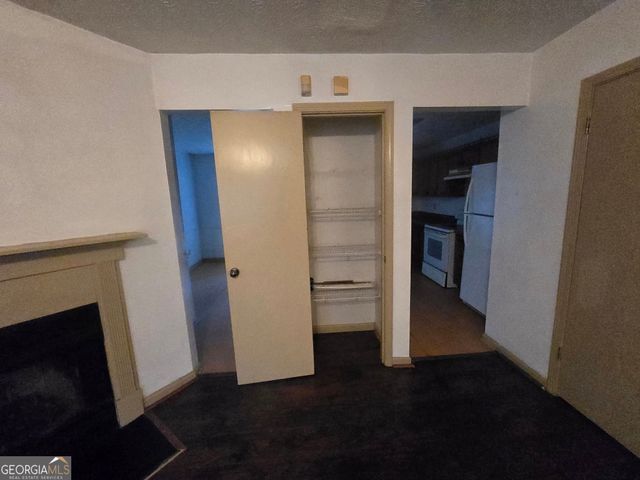 1685 Hunting Creek Drive SE, Conyers, GA 30013