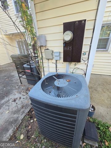 1685 Hunting Creek Drive SE, Conyers, GA 30013