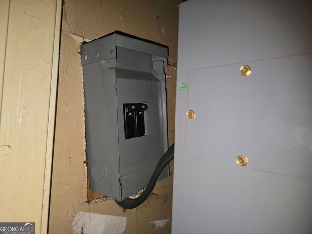 1685 Hunting Creek Drive SE, Conyers, GA 30013