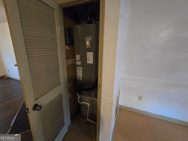 1685 Hunting Creek Drive SE, Conyers, GA 30013