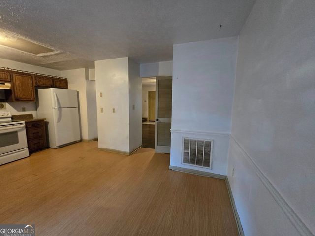 1685 Hunting Creek Drive SE, Conyers, GA 30013