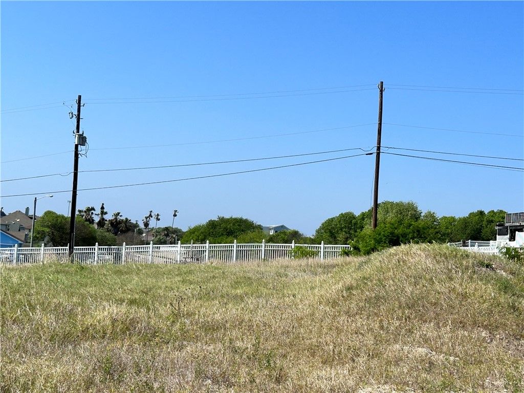 1009 Bluff Dr, Portland, TX 78374 — photo 3