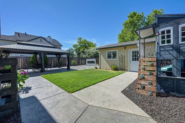 1010 Baquera Ct, Roseville, CA 95678