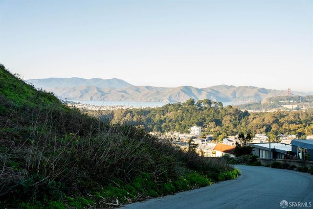 1427 21st Avenue, San Francisco, CA 94122