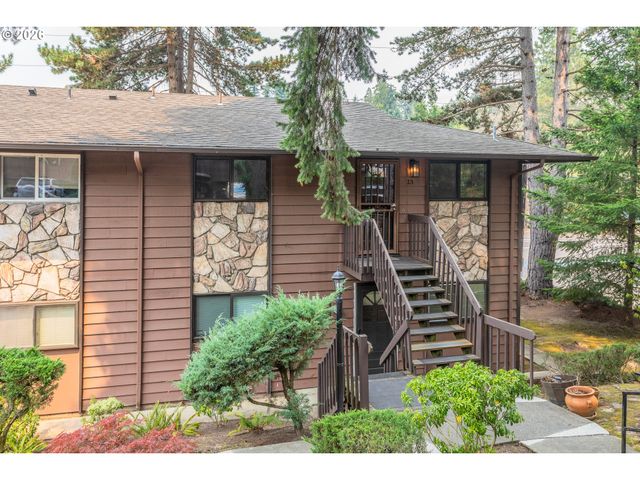 5005 Sw MITCHELL St 13, Portland, OR 97221