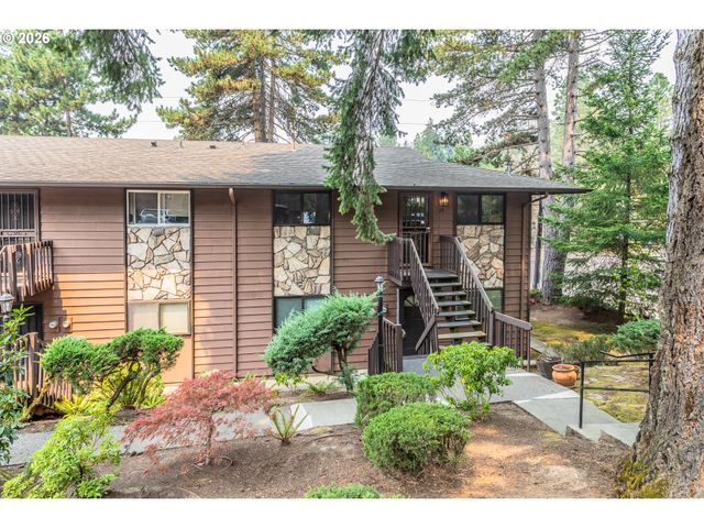 5005 Sw MITCHELL St 13, Portland, OR 97221