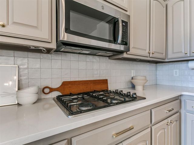 20300 Antler Farms Drive, Edmond, OK 73012