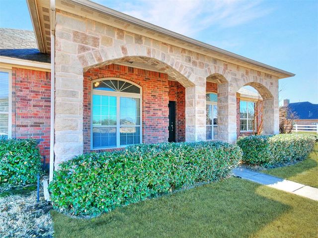 20300 Antler Farms Drive, Edmond, OK 73012