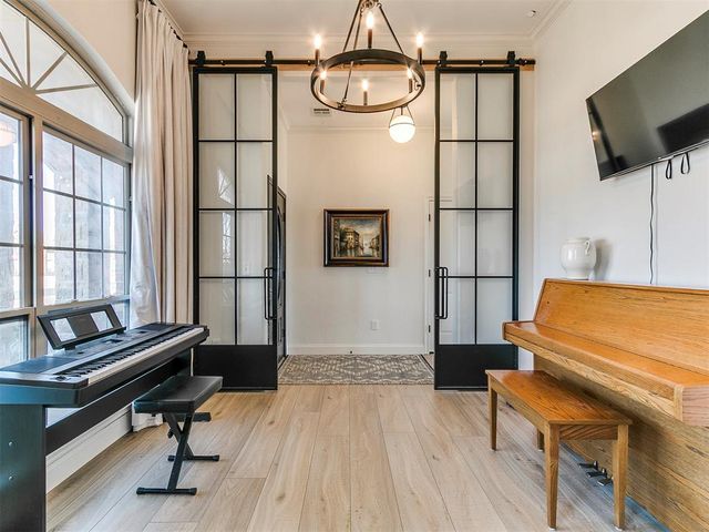 20300 Antler Farms Drive, Edmond, OK 73012