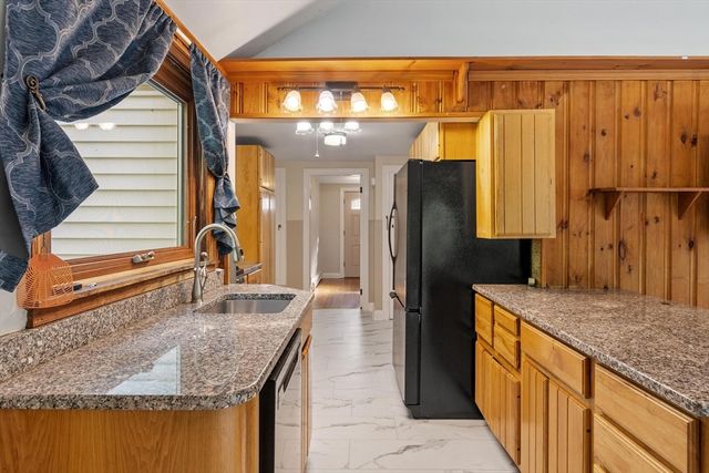 1218 Main St, Leominster, MA 01453