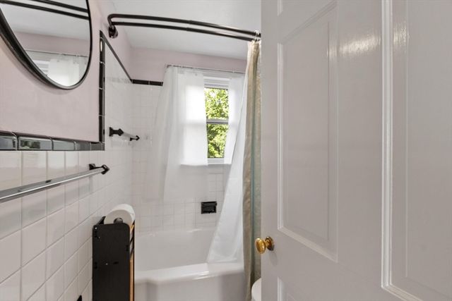 1218 Main St, Leominster, MA 01453