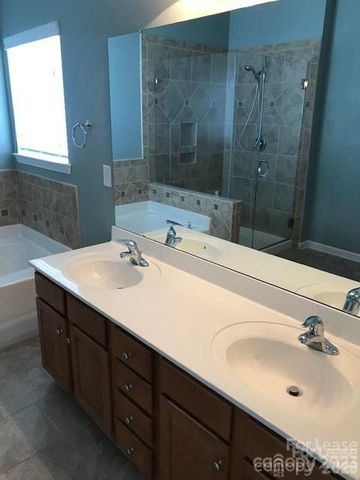 5205 Berkeley Estates Drive, Charlotte, NC 28277