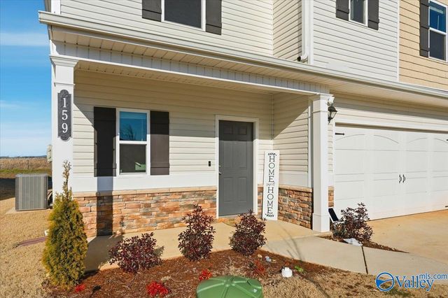 159 Story Ray Drive, New Market, AL 35761