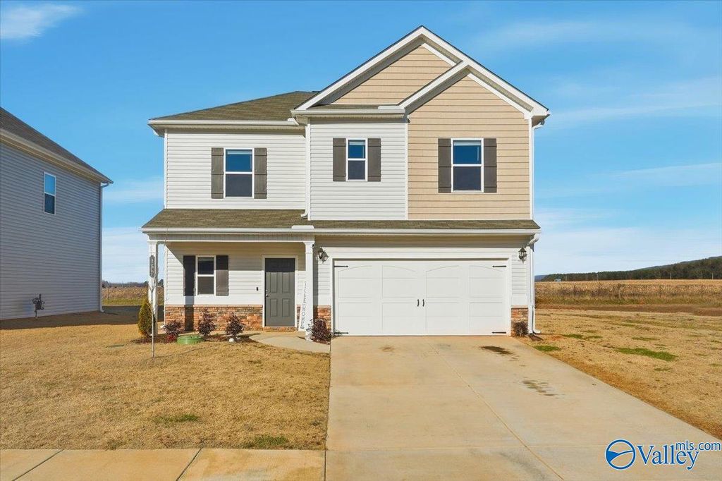 159 Story Ray Drive, New Market, AL 35761