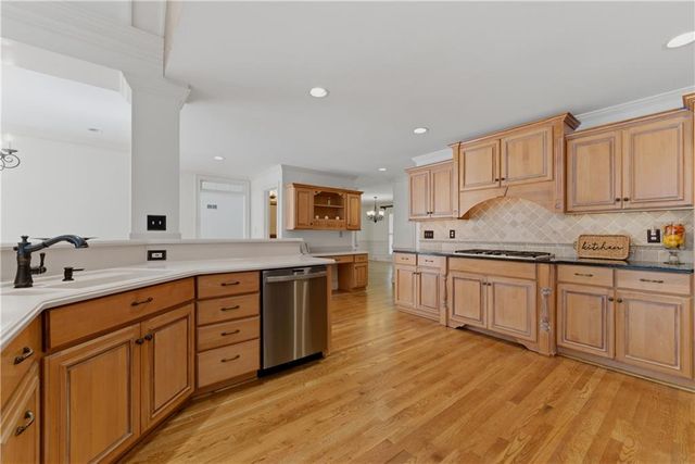 1911 Leonidas Trail NW, Marietta, GA 30064
