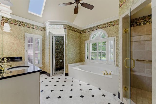 1911 Leonidas Trail NW, Marietta, GA 30064