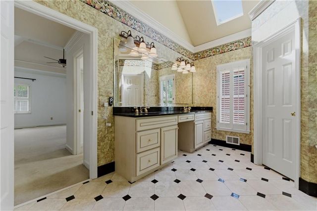 1911 Leonidas Trail NW, Marietta, GA 30064