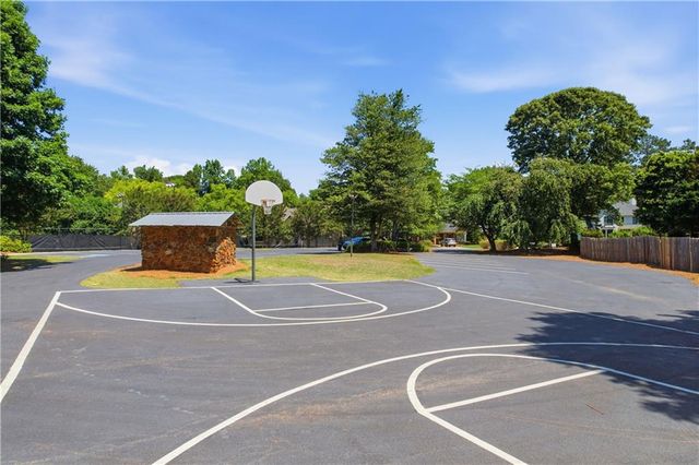 1911 Leonidas Trail NW, Marietta, GA 30064