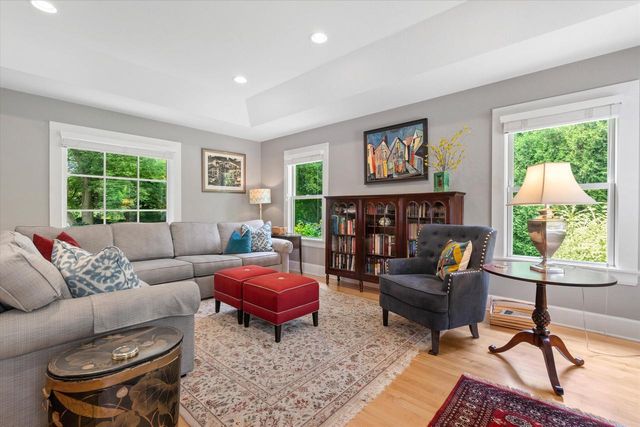 N65W5716 Columbia ROAD, Cedarburg, WI 53012