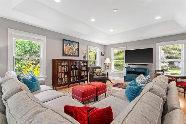 N65W5716 Columbia ROAD, Cedarburg, WI 53012