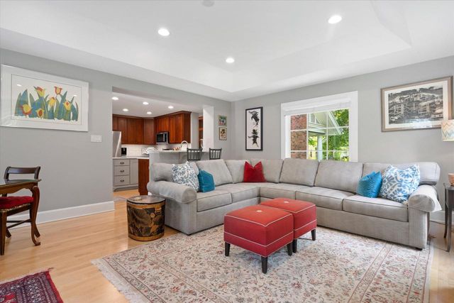 N65W5716 Columbia ROAD, Cedarburg, WI 53012
