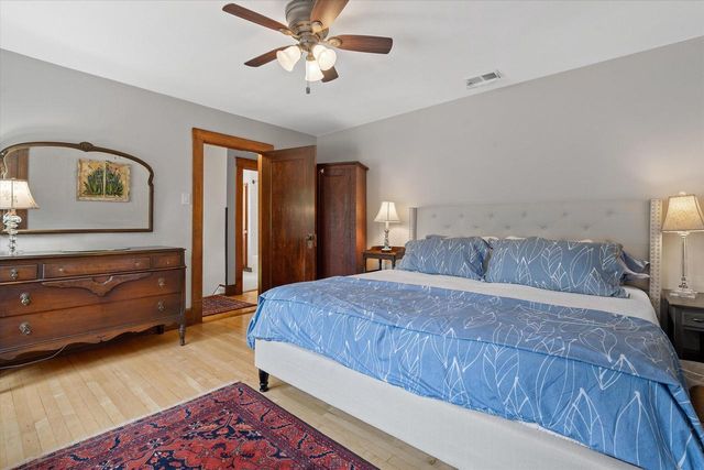 N65W5716 Columbia ROAD, Cedarburg, WI 53012