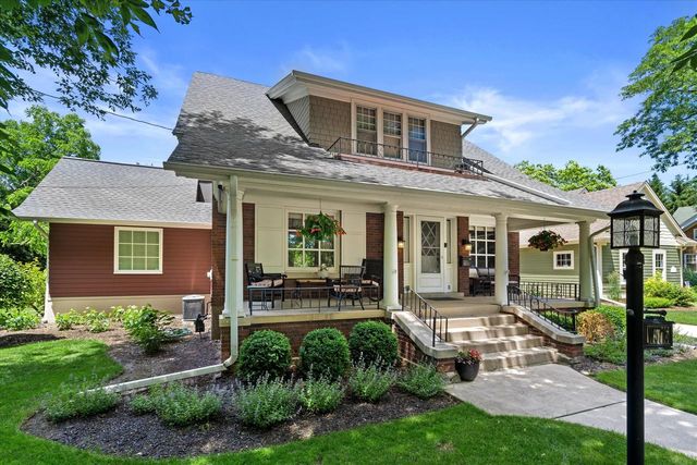N65W5716 Columbia ROAD, Cedarburg, WI 53012