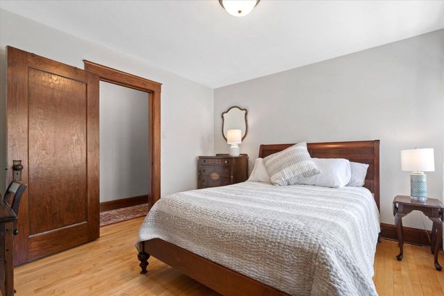 N65W5716 Columbia ROAD, Cedarburg, WI 53012