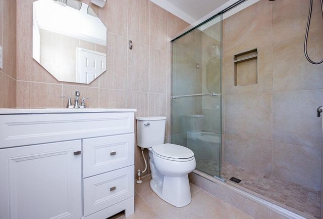 7835 Kiverton Place, Atlanta, GA 30350