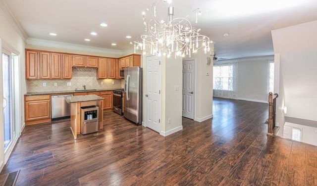 7835 Kiverton Place, Atlanta, GA 30350