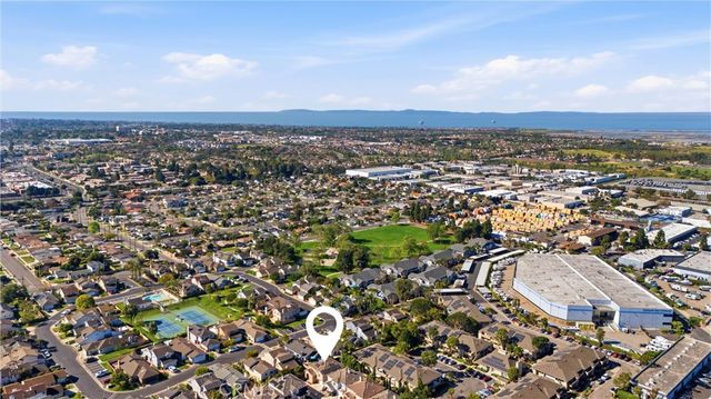 7814 Orchid, Huntington Beach, CA 92648