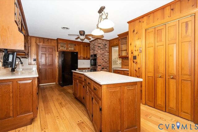 7429 Walnut Grove Rd, Mechanicsville, VA 23111