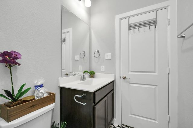 10002 Serenity Grove Drive, Missouri City, TX 77459