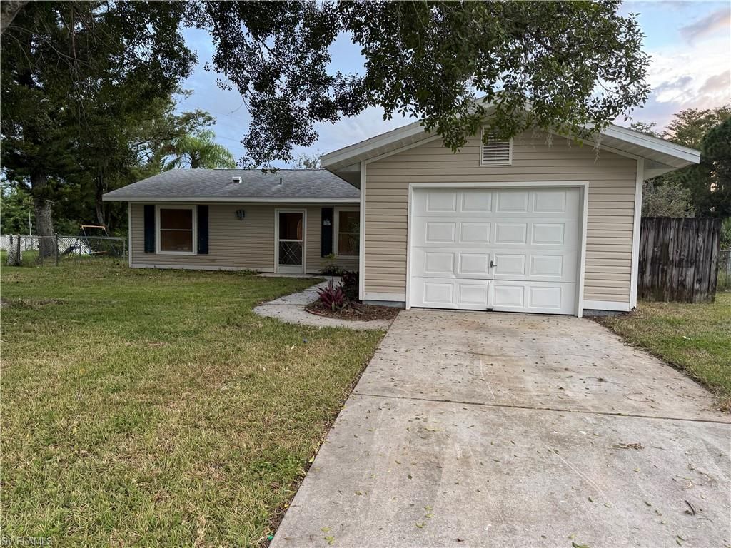 15750 Treasure Island LN, Fort Myers, FL 33905