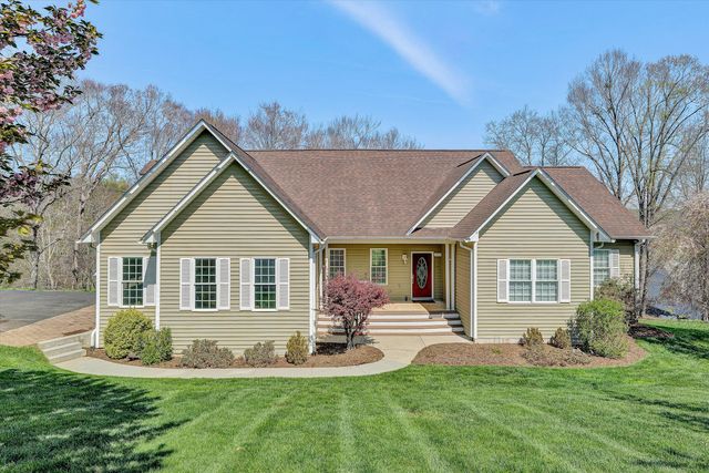 353 Deerpath DR, Hardy, VA 24101