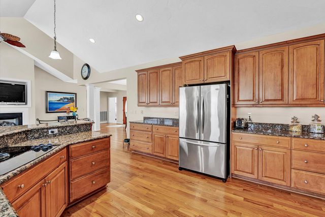 353 Deerpath DR, Hardy, VA 24101