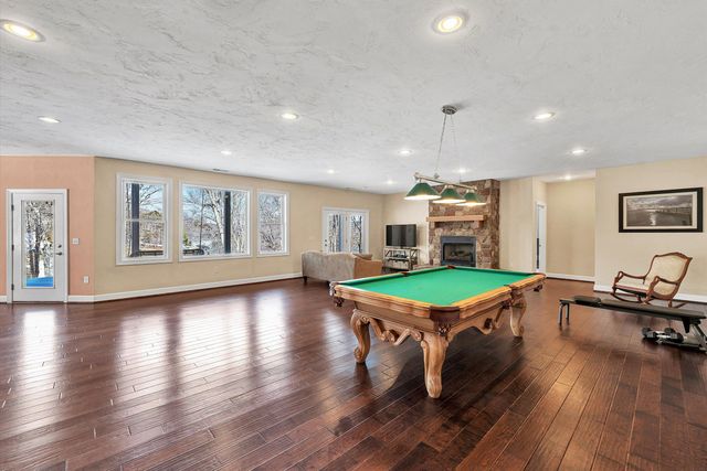 353 Deerpath DR, Hardy, VA 24101