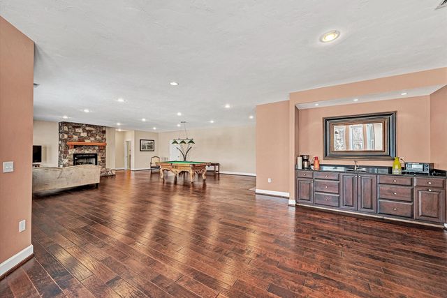 353 Deerpath DR, Hardy, VA 24101