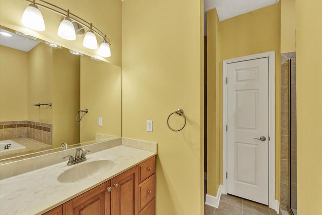 353 Deerpath DR, Hardy, VA 24101
