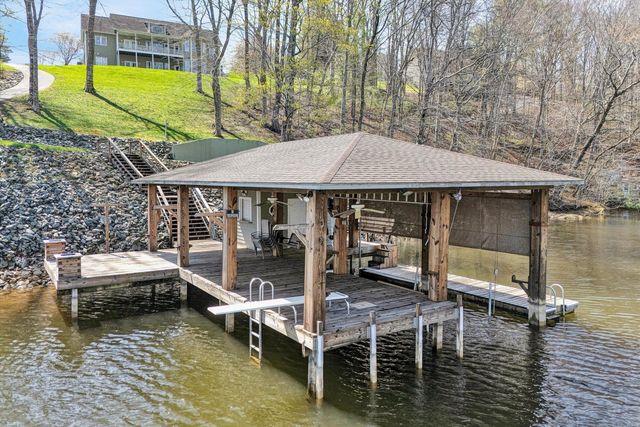 353 Deerpath DR, Hardy, VA 24101