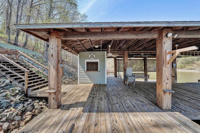 353 Deerpath DR, Hardy, VA 24101