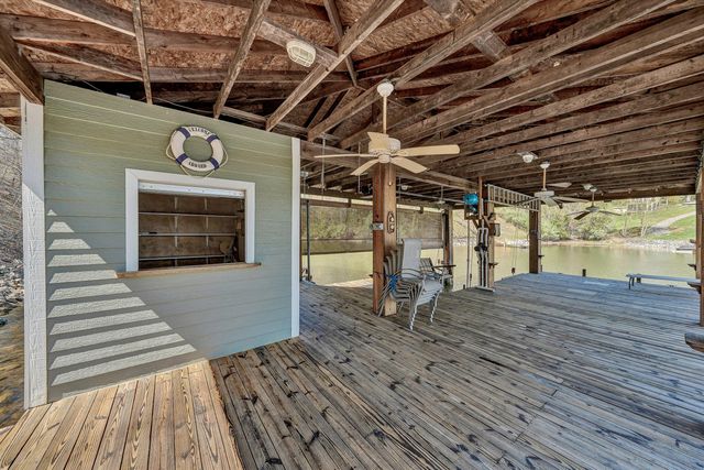 353 Deerpath DR, Hardy, VA 24101