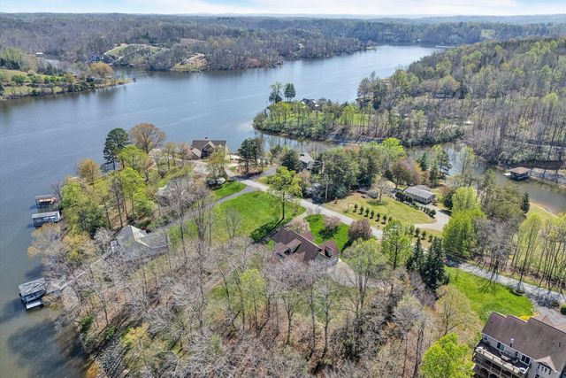 353 Deerpath DR, Hardy, VA 24101