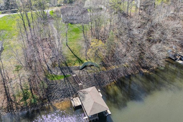 353 Deerpath DR, Hardy, VA 24101
